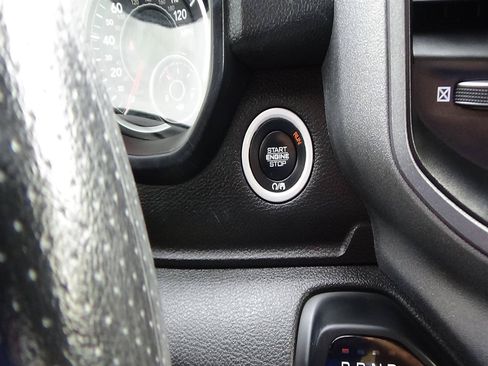 Certified 2025 RAM 1500 Warlock AWD/4WD image 26