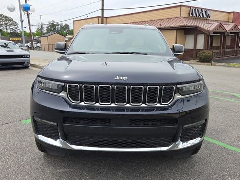 Used 2025 Jeep Grand Cherokee L Limited w/ Trailer Tow Package AWD/4WD image 2
