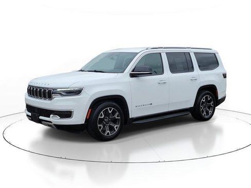Used 2024 Jeep Wagoneer Series III AWD/4WD image 2