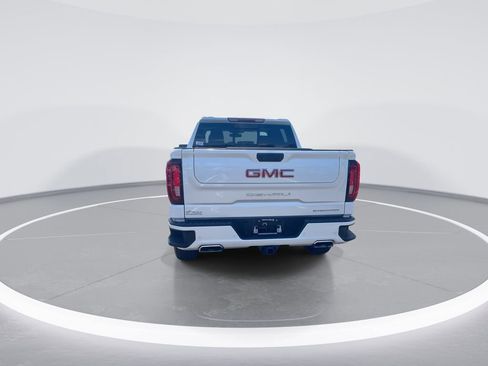 Used 2022 GMC Sierra 1500 Denali w/ Denali Premium Package AWD/4WD image 7