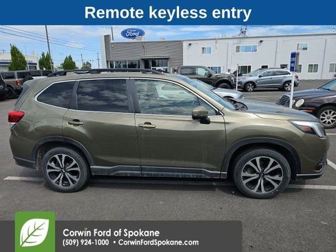Used 2023 Subaru Forester Limited AWD/4WD image 5