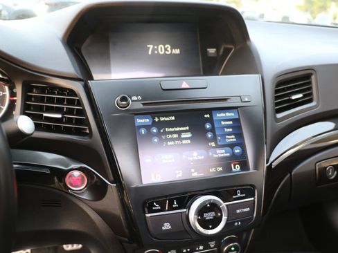 Used 2022 Acura ILX FWD image 13