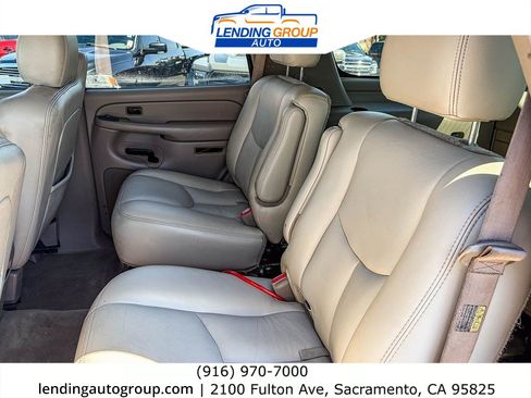 Used 2005 Chevrolet Tahoe Z71 w/ Preferred Equipment Group AWD/4WD image 17