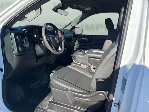 Used 2022 Chevrolet Silverado 1500 W/T w/ WT Value Package image 9