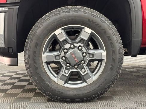 New 2026 GMC Sierra 2500 SLT w/ SLT Premium Package AWD/4WD image 15