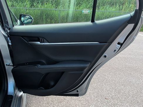 Certified 2019 Toyota Camry XSE FWD image 30