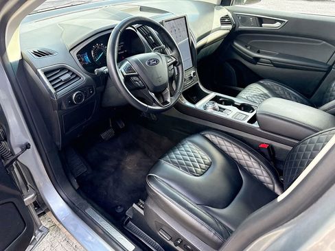 Used 2024 Ford Edge Titanium image 24