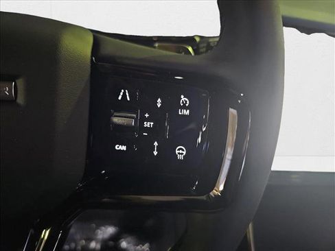 New 2026 Land Rover Range Rover Evoque S image 21