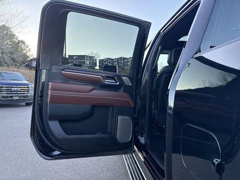 Used 2024 GMC Sierra 2500 Denali Ultimate image 20