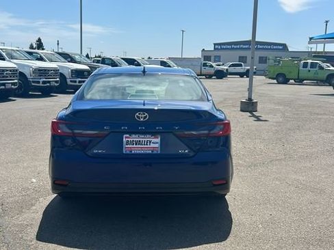 Used 2025 Toyota Camry XLE FWD image 4