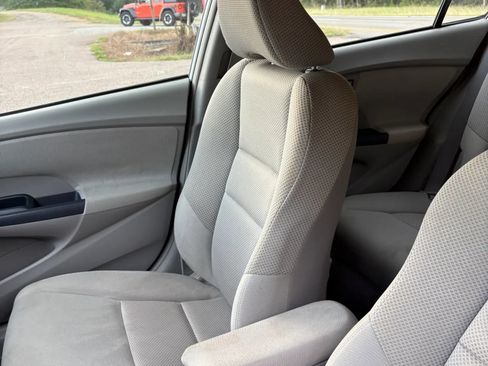 Used 2010 Honda Insight EX image 13