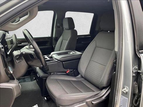 Used 2024 Chevrolet Silverado 3500 LT image 25