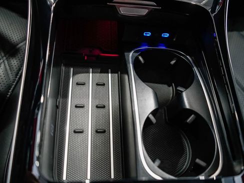 Used 2025 Mercedes-Benz Maybach S 680 4MATIC image 24