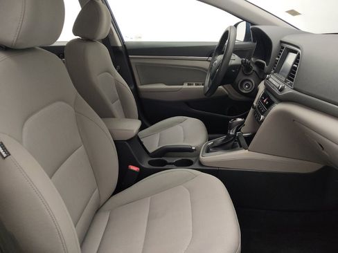Used 2017 Hyundai Elantra SE FWD image 21