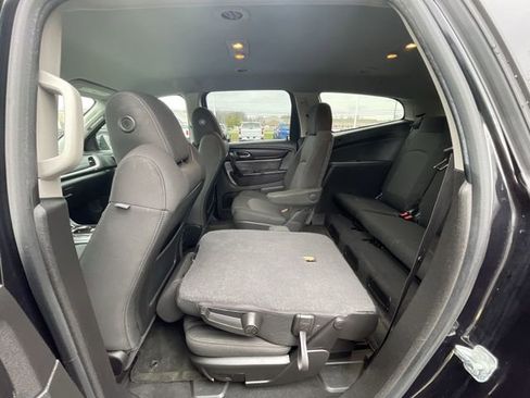 Used 2015 Chevrolet Traverse LT w/ Style and Technology Package image 23