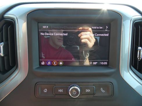Certified 2024 Chevrolet Silverado 1500 Custom AWD/4WD image 30