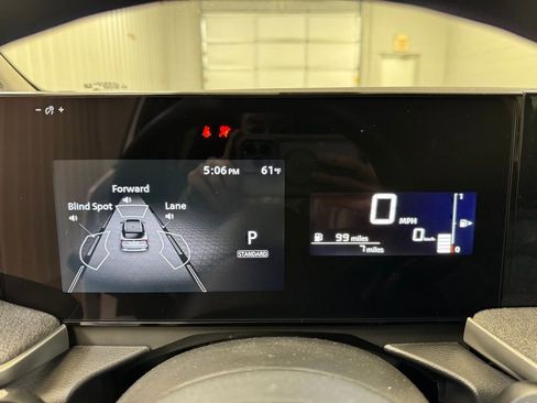 New 2026 Nissan Kicks SV w/ Charging Package image 27