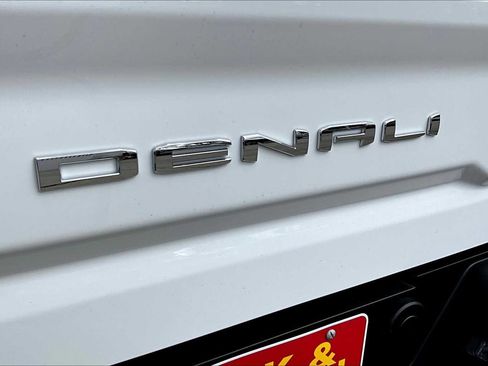 Used 2025 GMC Sierra 3500 Denali w/ Denali Reserve Package image 8
