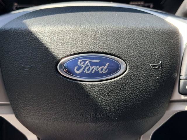 Used 2023 Ford Explorer XLT w/ Equipment Group 202A AWD/4WD image 23