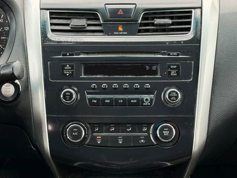 Used 2015 Nissan Altima 2.5 S w/ Power Driver Seat Package FWD image 25