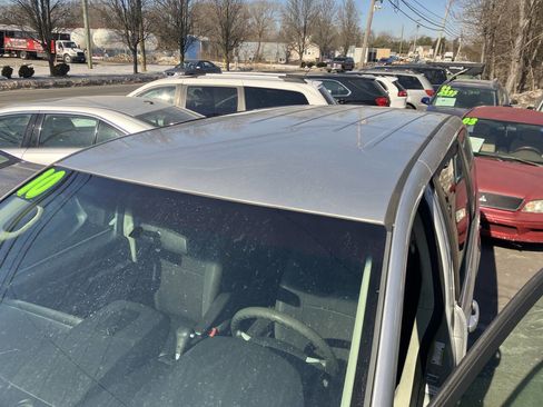 Used 2010 Dodge Grand Caravan SE image 15