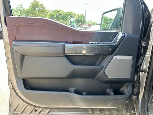 Used 2021 Ford F150 Lariat w/ Equipment Group 502A High image 7