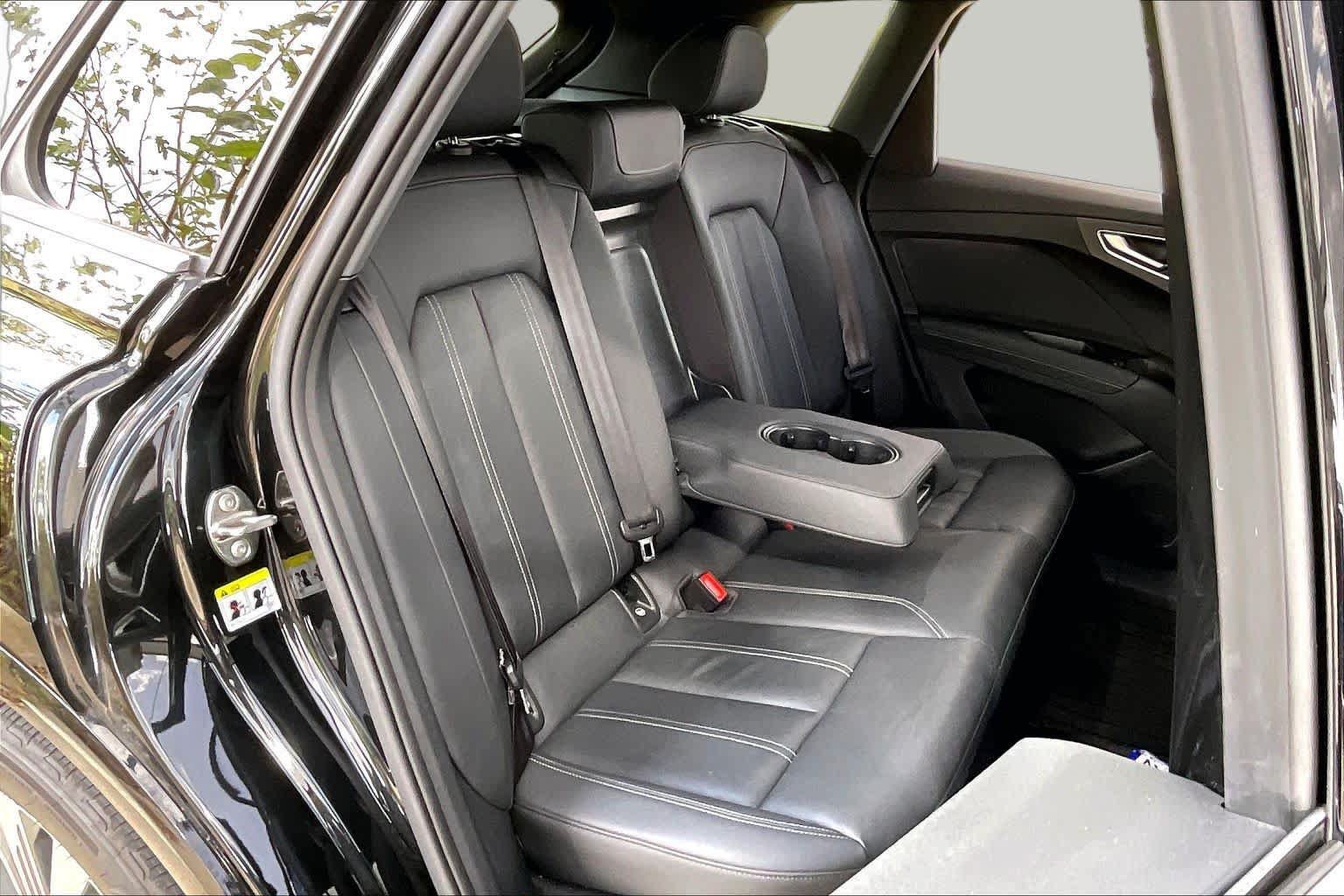 Used 2023 Audi Q4 e-tron Premium Plus w/ Premium Plus RWD image 18