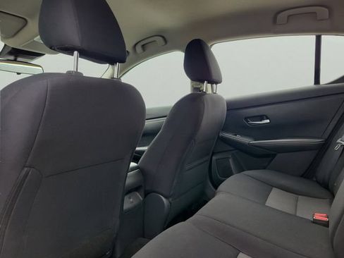 Used 2023 Nissan Sentra SV FWD image 12