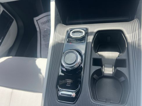 New 2026 Jeep Cherokee Limited AWD/4WD image 18