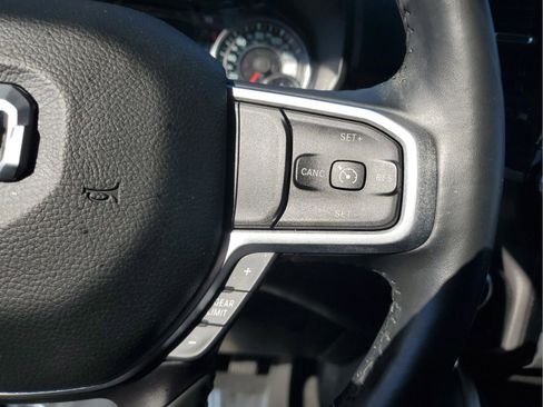 Used 2021 RAM 1500 Big Horn image 24