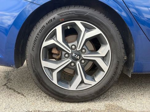 Used 2019 Kia Forte LXS FWD image 21