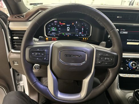 Used 2024 GMC Sierra 1500 Denali w/ Denali Reserve Package image 18