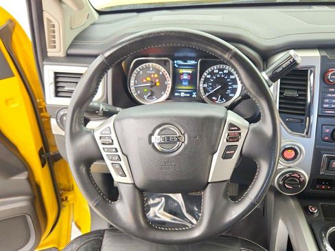 Used 2017 Nissan Titan PRO-4X w/ Pro-4x Convenience Package AWD/4WD image 26
