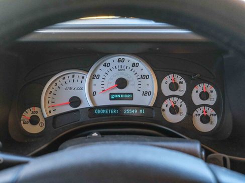 Used 2004 HUMMER H2 w/ Chrome Appearance Package image 34