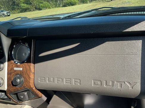 Used 2016 Ford F250 Platinum w/ FX4 Off-Road Package image 50