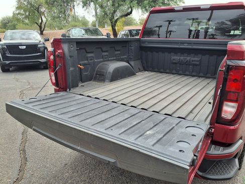 Used 2024 GMC Sierra 1500 Elevation w/ X31 Off-Road Package AWD/4WD image 7
