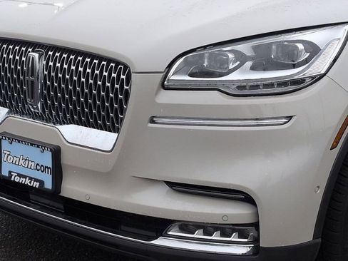 Used 2023 Lincoln Aviator Reserve w/ Equipment Group 201A AWD/4WD image 34