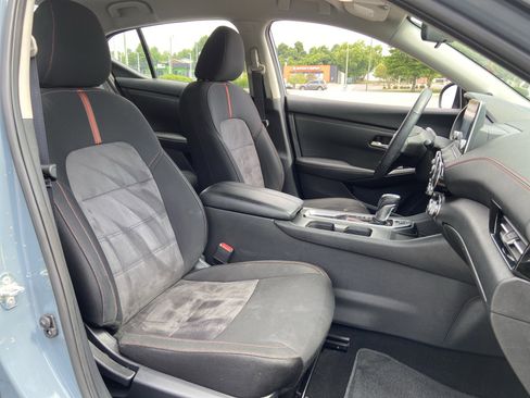 Certified 2024 Nissan Sentra SR FWD image 17