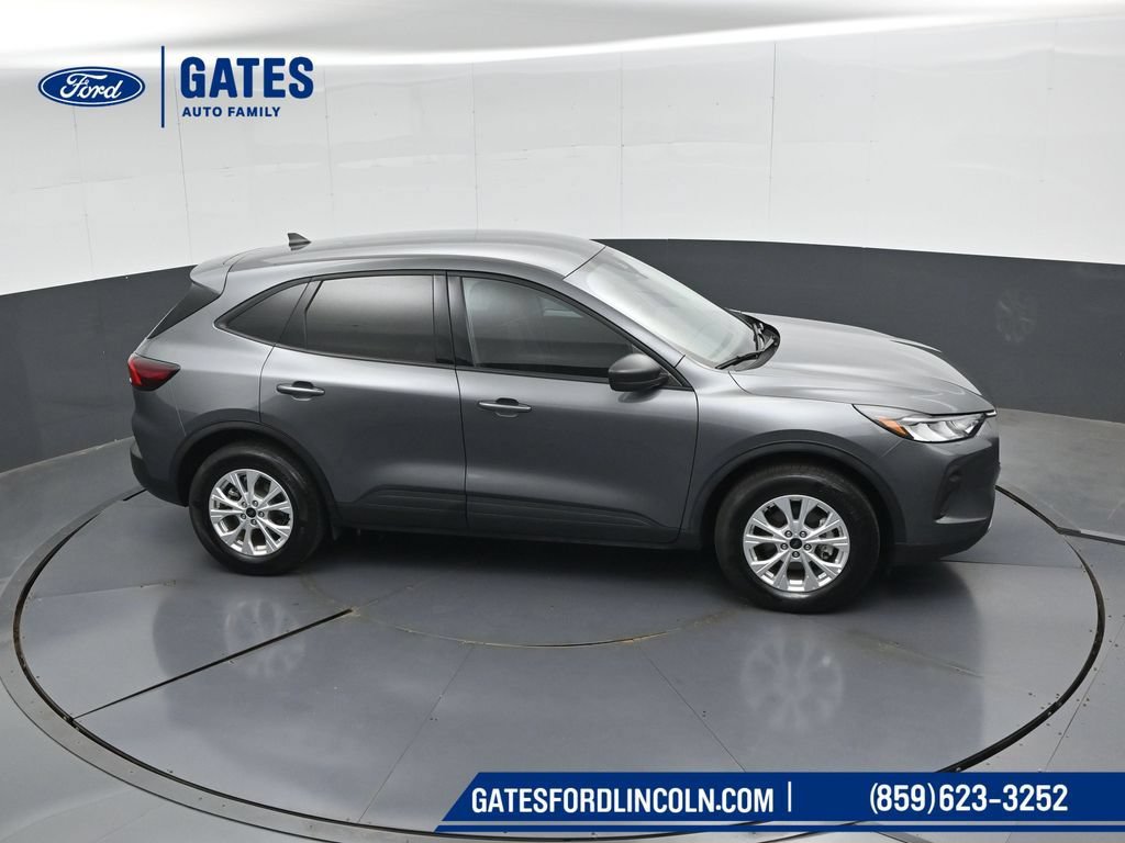 Used 2025 Ford Escape Active AWD/4WD image 47