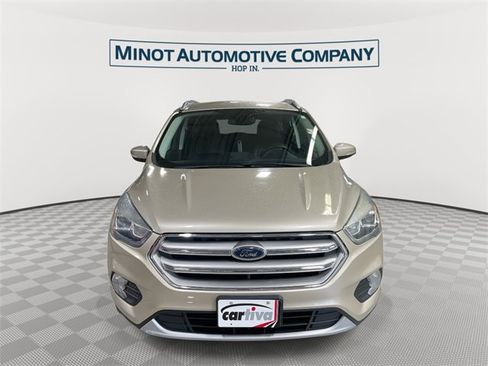 Used 2017 Ford Escape Titanium image 3