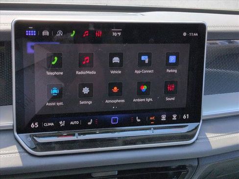 Certified 2026 Volkswagen Tiguan SE w/ Panoramic Sunroof Package FWD image 13