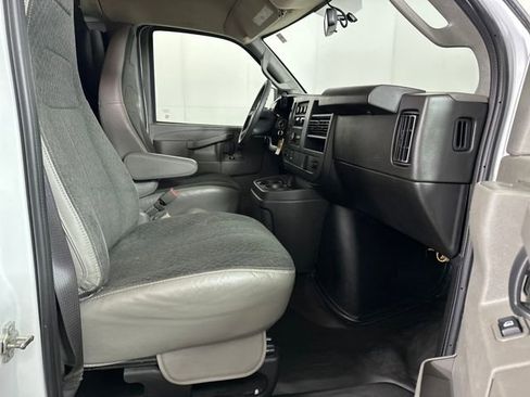 Used 2024 Chevrolet Express 2500 w/ Driver Convenience Package image 26