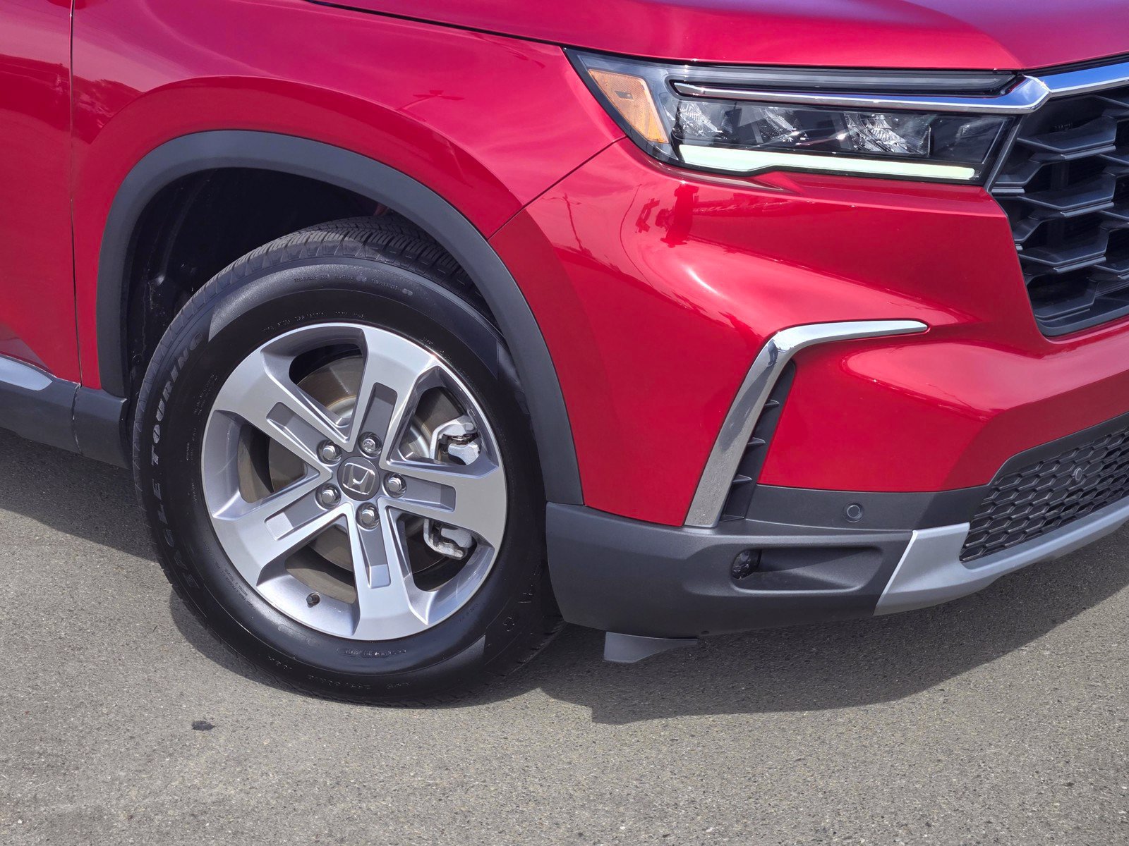 Certified 2025 Honda Pilot EX-L image 9