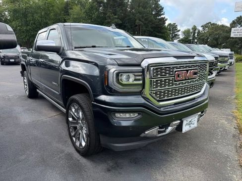 Used 2017 GMC Sierra 1500 Denali w/ Denali Ultimate Package AWD/4WD image 3