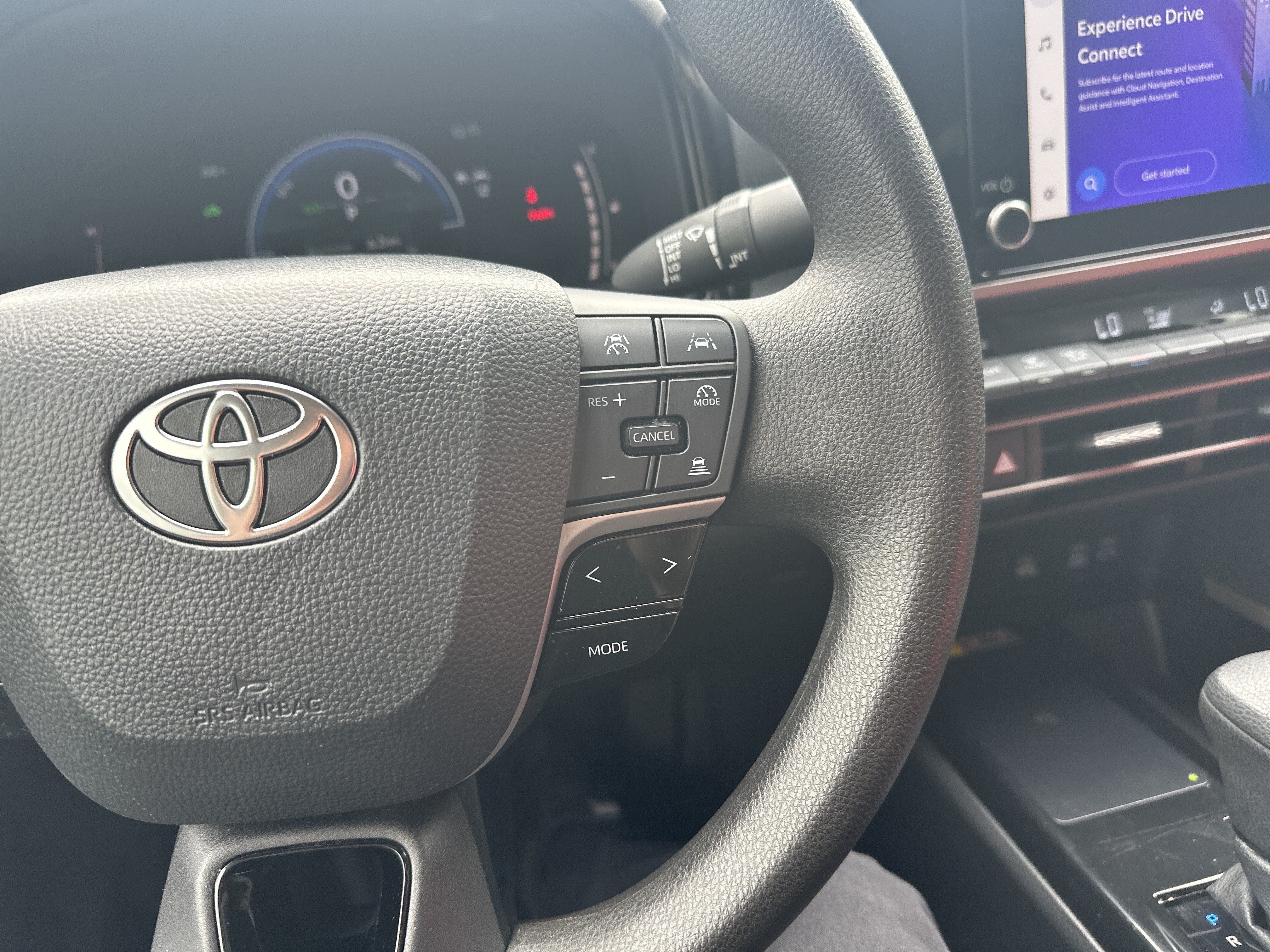Used 2025 Toyota Camry LE FWD image 19