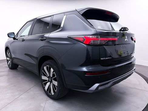 New 2026 Mitsubishi Outlander SE FWD image 4