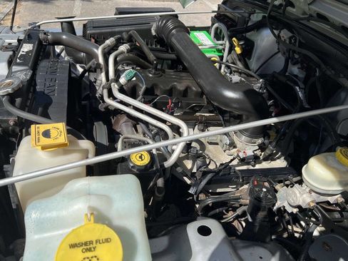 Used 2006 Jeep Wrangler X w/ Jeep 65th Anniversary Edition image 10