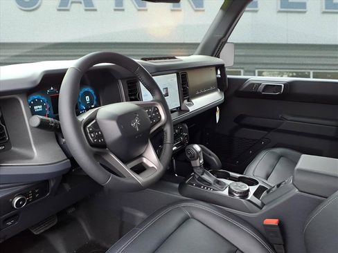 New 2025 Ford Bronco Badlands w/ Sasquatch Package image 12