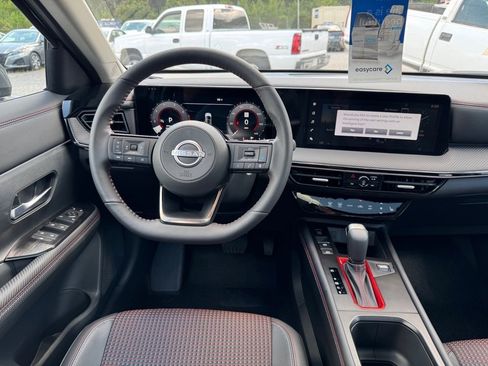 New 2025 Nissan Kicks SR w/ SR Premium Package image 13