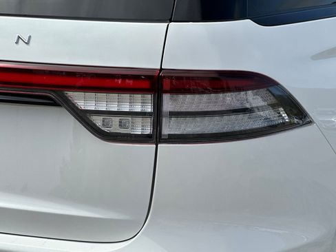Used 2025 Lincoln Aviator Reserve w/ Jet Appearance Package RWD image 28